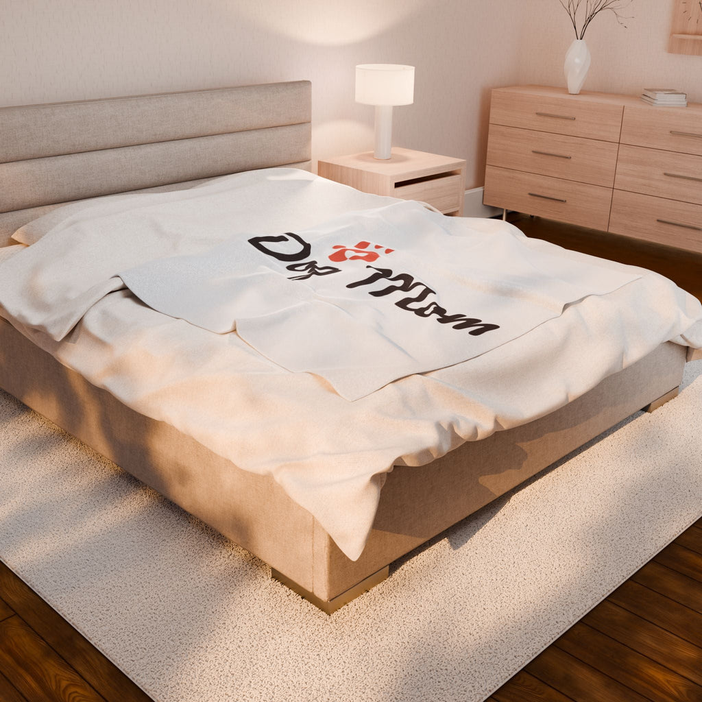 Dog Mom Velveteen Plush Blanket – Cozy Paw Print Throw for Pet Lovers, Gift for Mother's Day & Adoption Celebrations