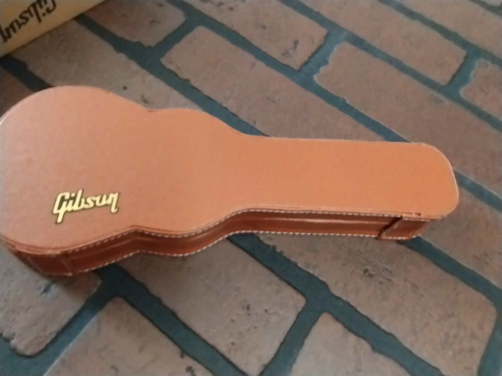 GIBSON Les Paul handmade original Hardshell Guitar Case 1:4 scale ~Axe Heaven~