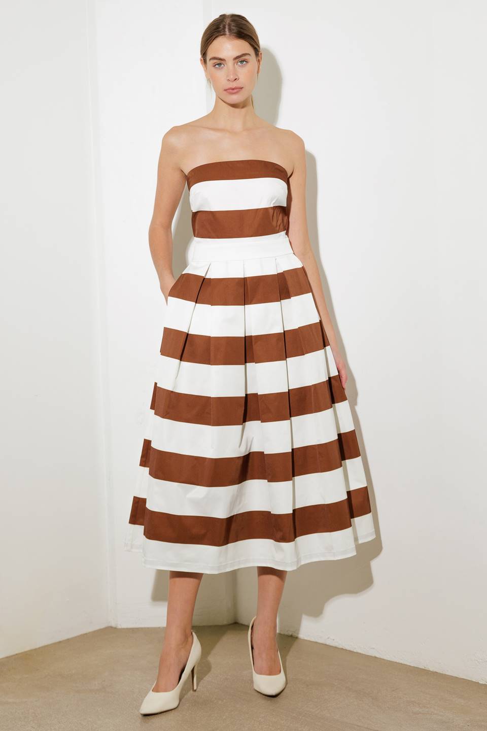 EVERYDAY HUSTLE RUST WOVEN MIDI DRESS