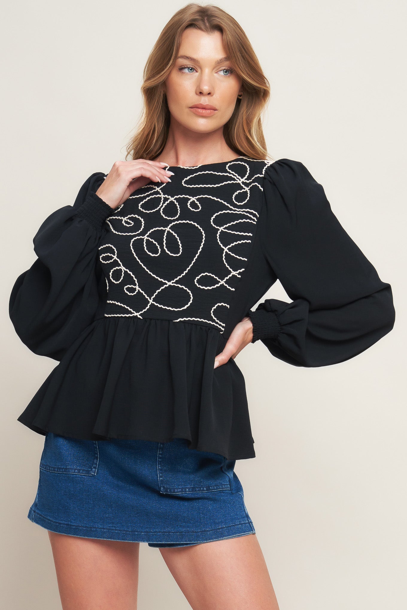 BLACK CANVAS WOVEN TOP