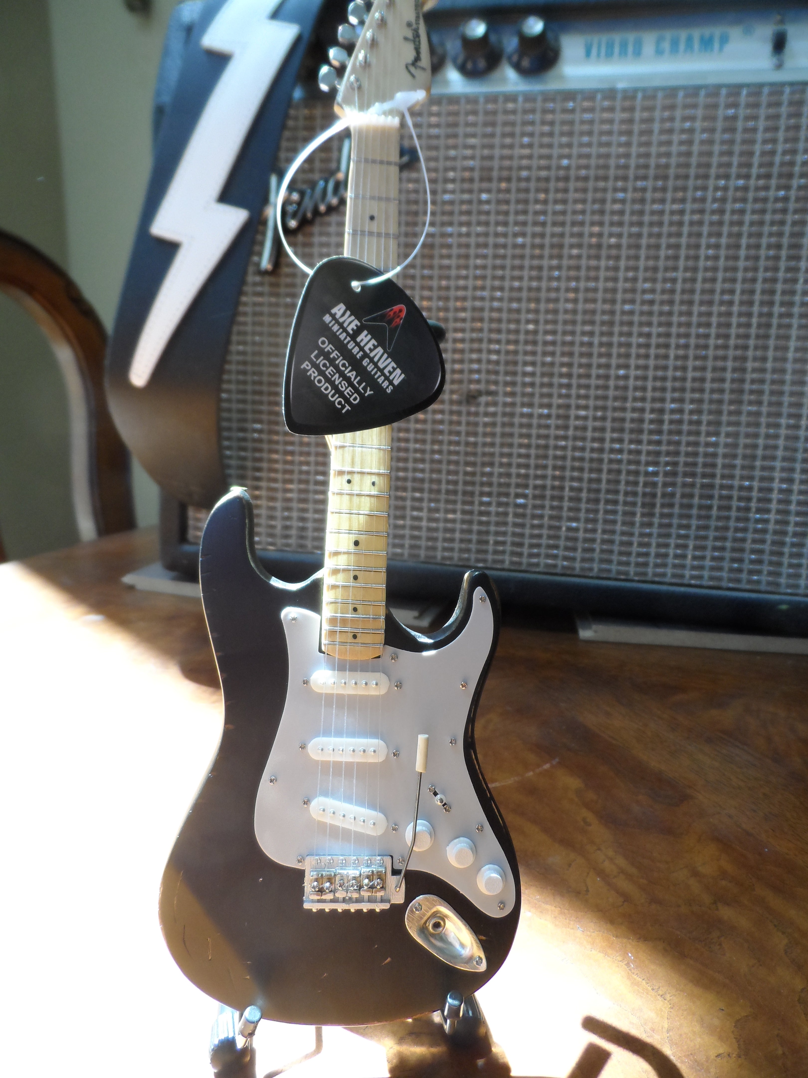 Fender Signature Vintage Black Strat 1:4 Scale Replica Guitar ~Axe Heaven~