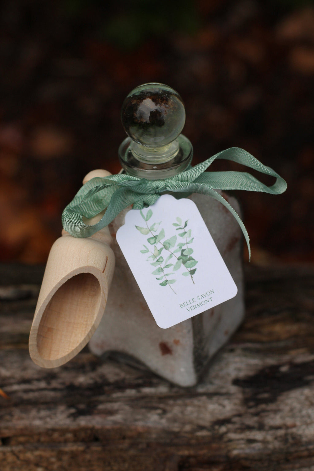 Aromatherapy Bath Soak-8.5oz Glass Bottle with Glass Top and Wooden Scoop